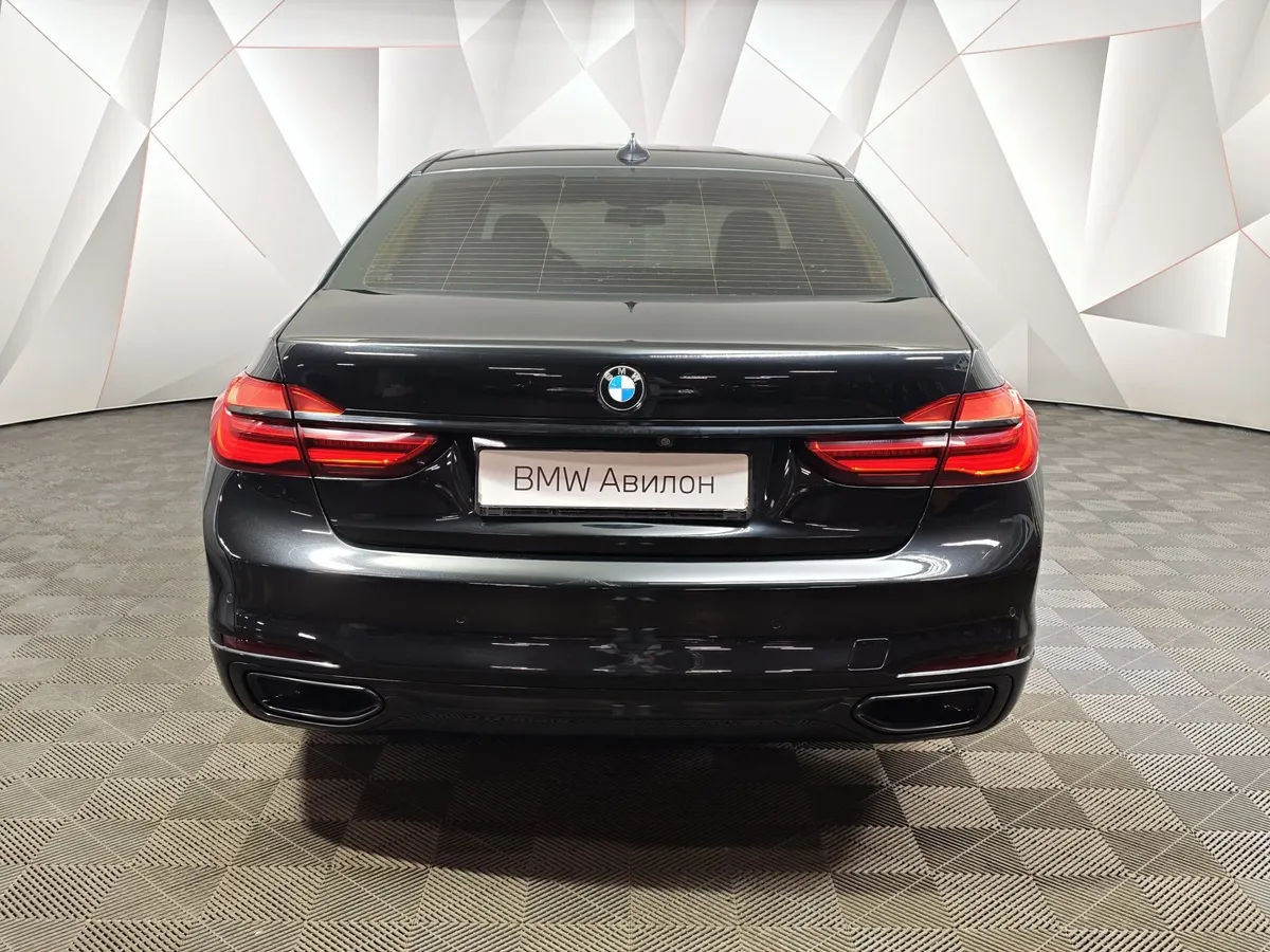BMW 7 серия 730Ld xDrive AT (249 л.с.) Exclusive Черный в АВИЛОН. Слайд №4