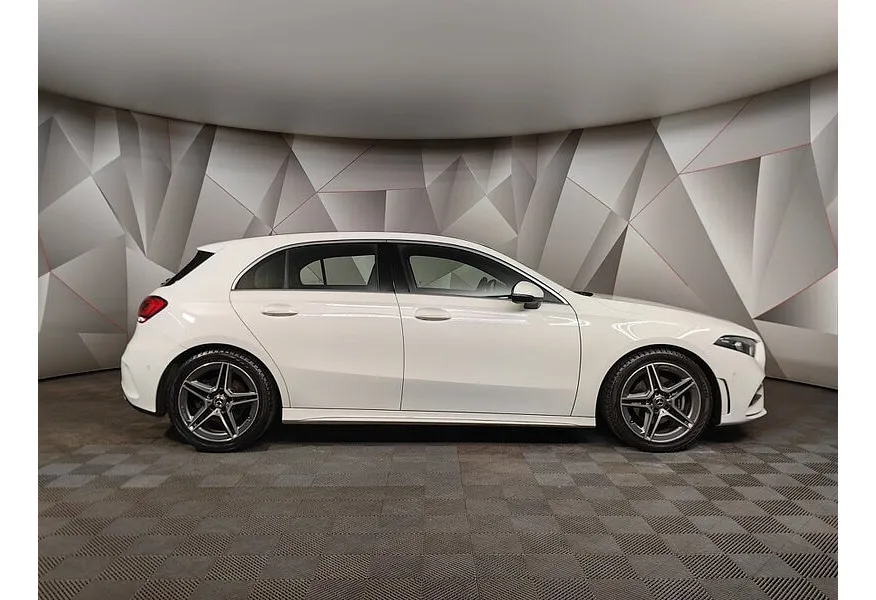 Mercedes-Benz A-Класс A 200 7G-DCT (150 л.с.) Sport Белый в АВИЛОН. Слайд №6