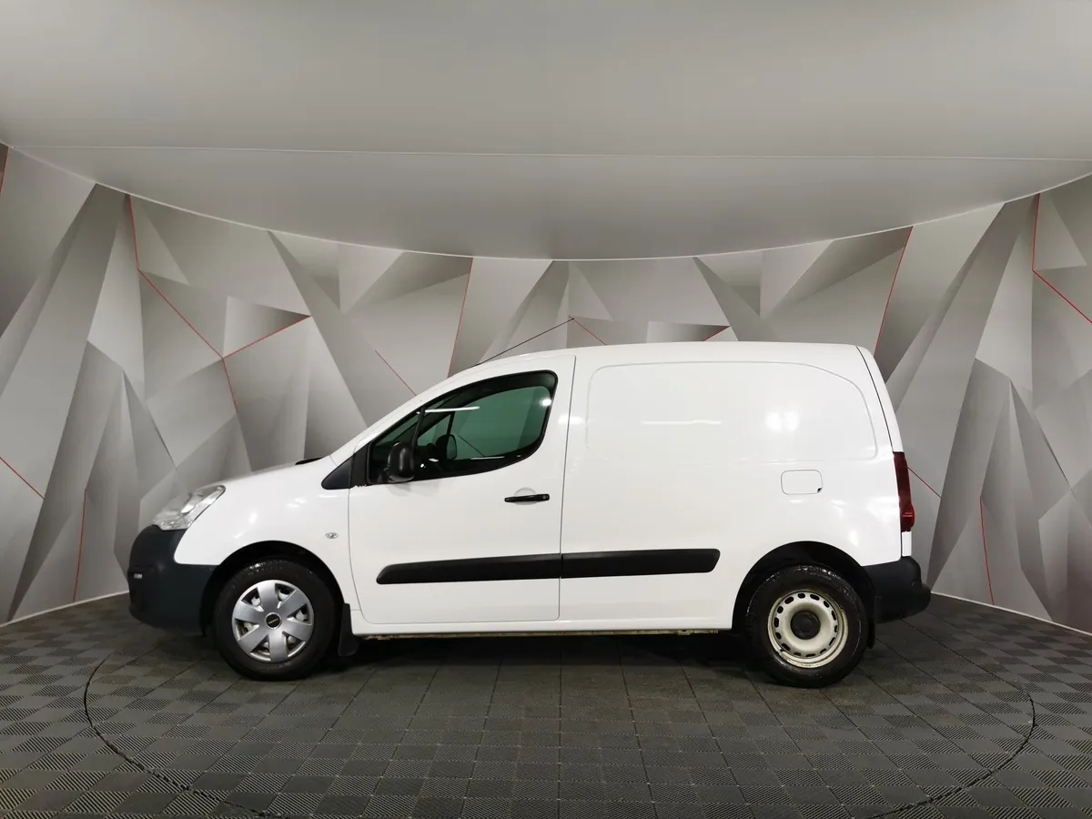 Opel Combo 1.4 MT (90 л.с.) Белый в АВИЛОН. Слайд №5