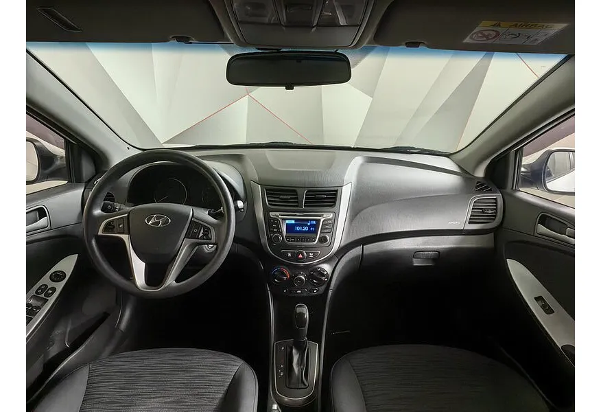 Hyundai Solaris 1.6 AT (123 л.с.) Comfort Белый в АВИЛОН. Слайд №14