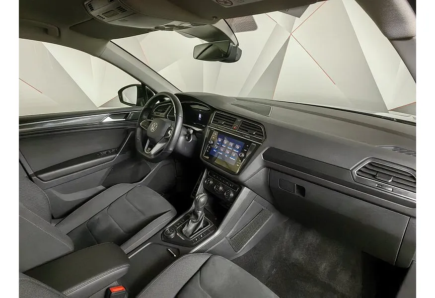 Volkswagen Tiguan 2.0 TDI 4Motion DSG (150 л.с.) Highline Черный в АВИЛОН. Слайд №13