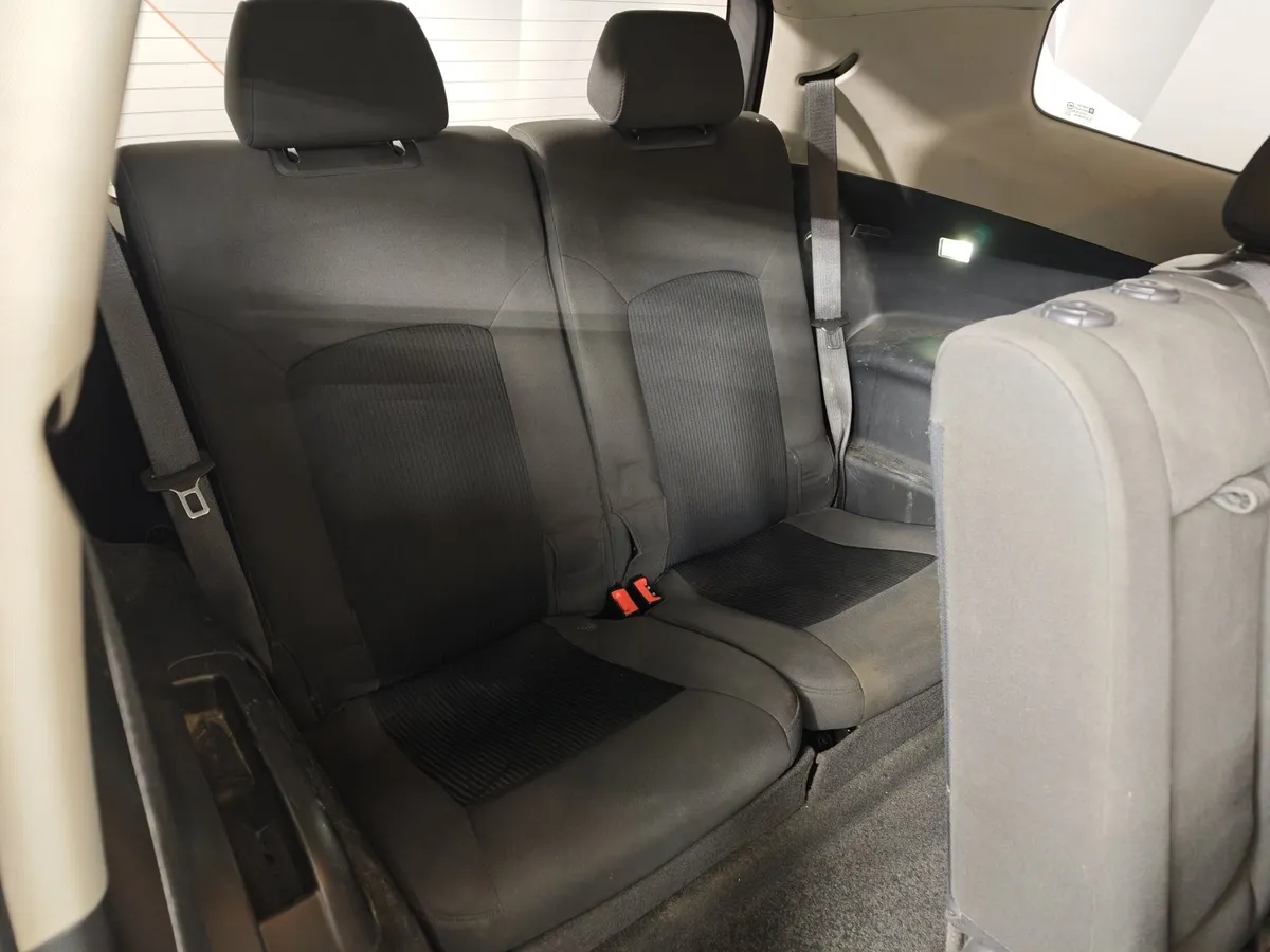 Chevrolet Orlando 1.8 MT (141 л.с.) Белый в АВИЛОН. Слайд №21