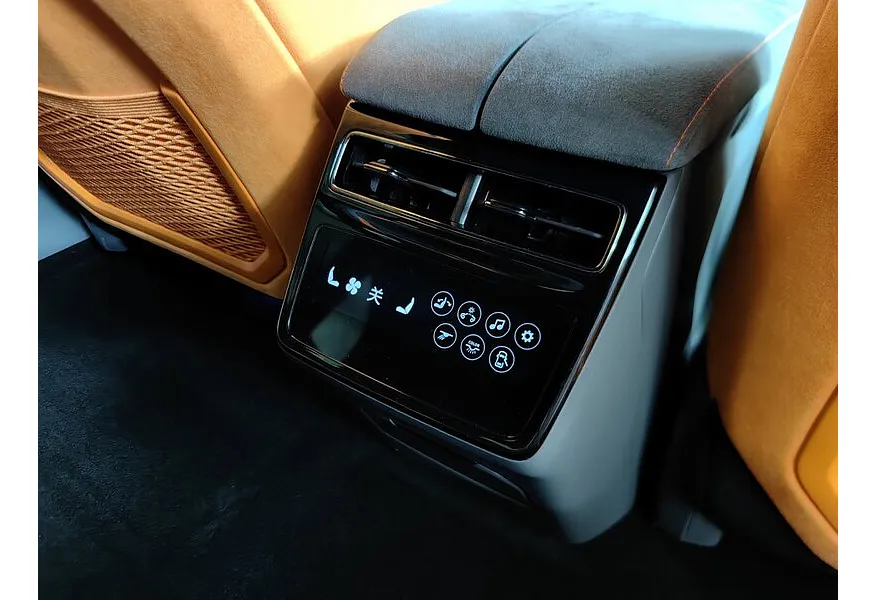 Zeekr 001 AT 4WD (544 л.с.) YOU Edition Оранжевый в АВИЛОН. Слайд №23