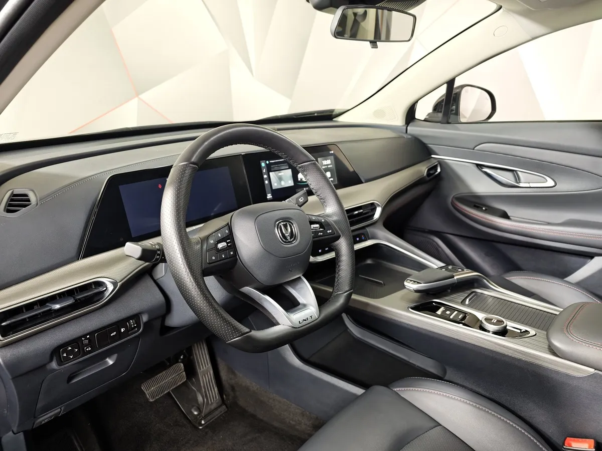 Changan UNI-T 1.5T 7DCT (167 л.с.) Tech Серый в АВИЛОН. Слайд №19