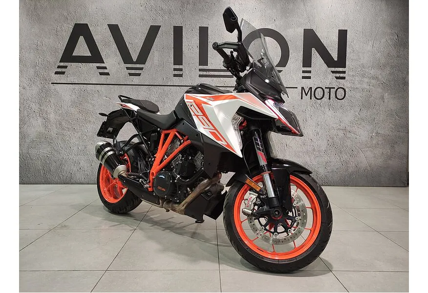 LIVE. Слайд №2