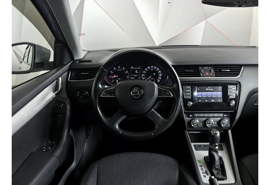 Skoda Octavia 1.8 TSI DSG 4x4 (180 л.с.) Elegance Серебристый в АВИЛОН. Слайд №20