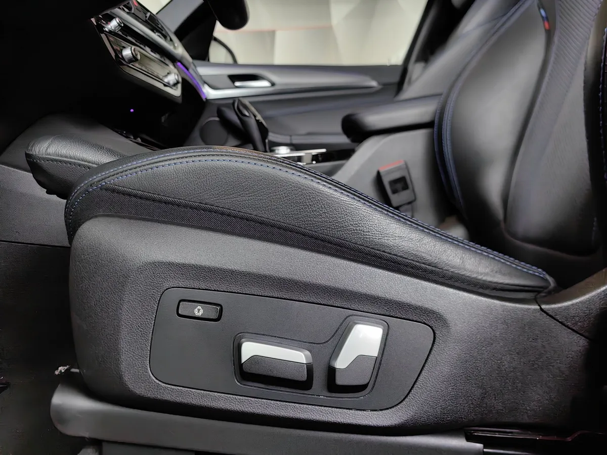 BMW X3 xDrive30i AT (249 л.с.) Белый в АВИЛОН. Слайд №18