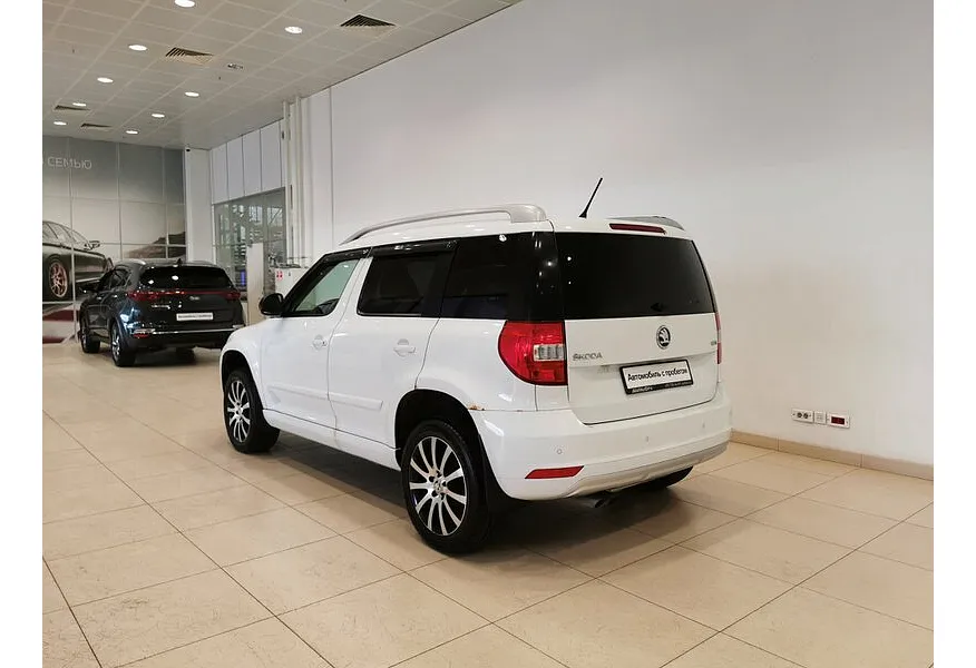 Skoda Yeti 1.4 TSI DSG (122 л.с.) Active Белый в АВИЛОН. Слайд №4