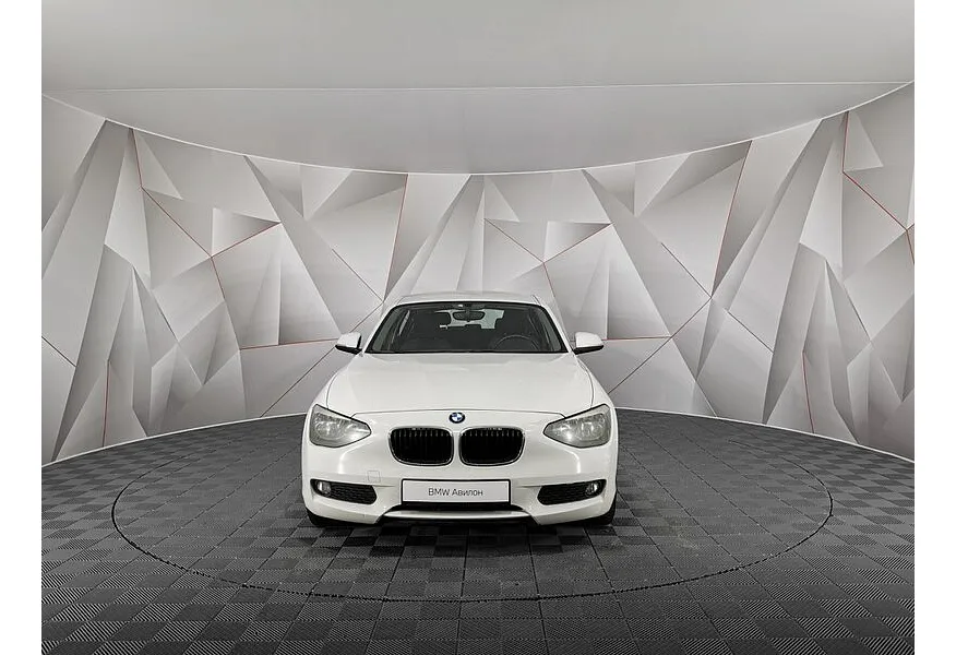BMW 1 серия 116i AT (136 л.с.) Белый в АВИЛОН. Слайд №3