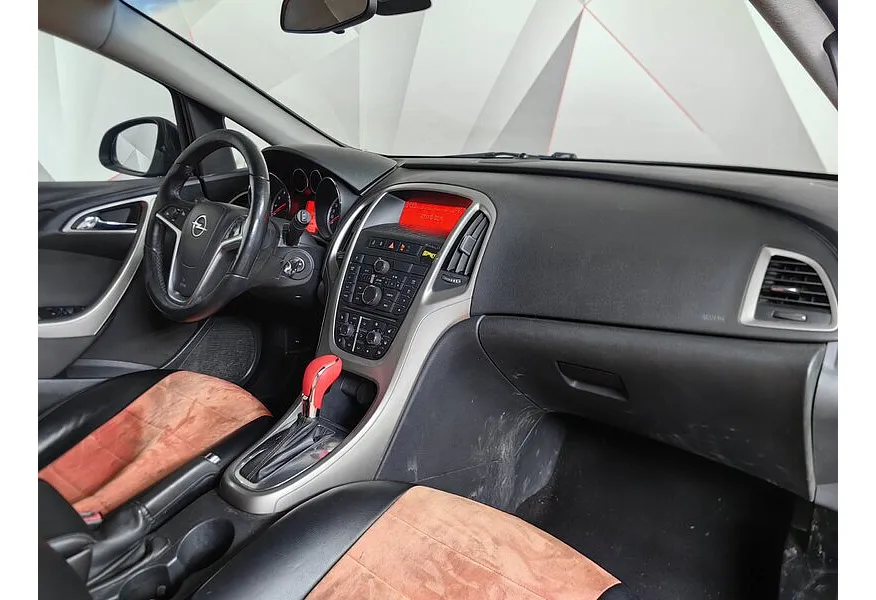 Opel Astra 1.6 AT (115 л.с.) Черный в АВИЛОН. Слайд №12