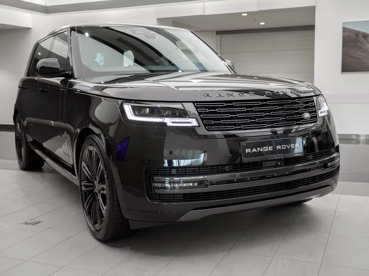 АВИЛОН - Land Rover Range Rover 3.0 D350 LWB AT AWD (350 л.с.) Autobiography Черный - slide 10172752