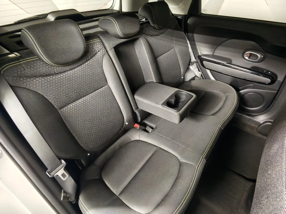 Kia Soul 1.6 GDI AT (132 л.с.) Classic Белый в АВИЛОН. Слайд №16