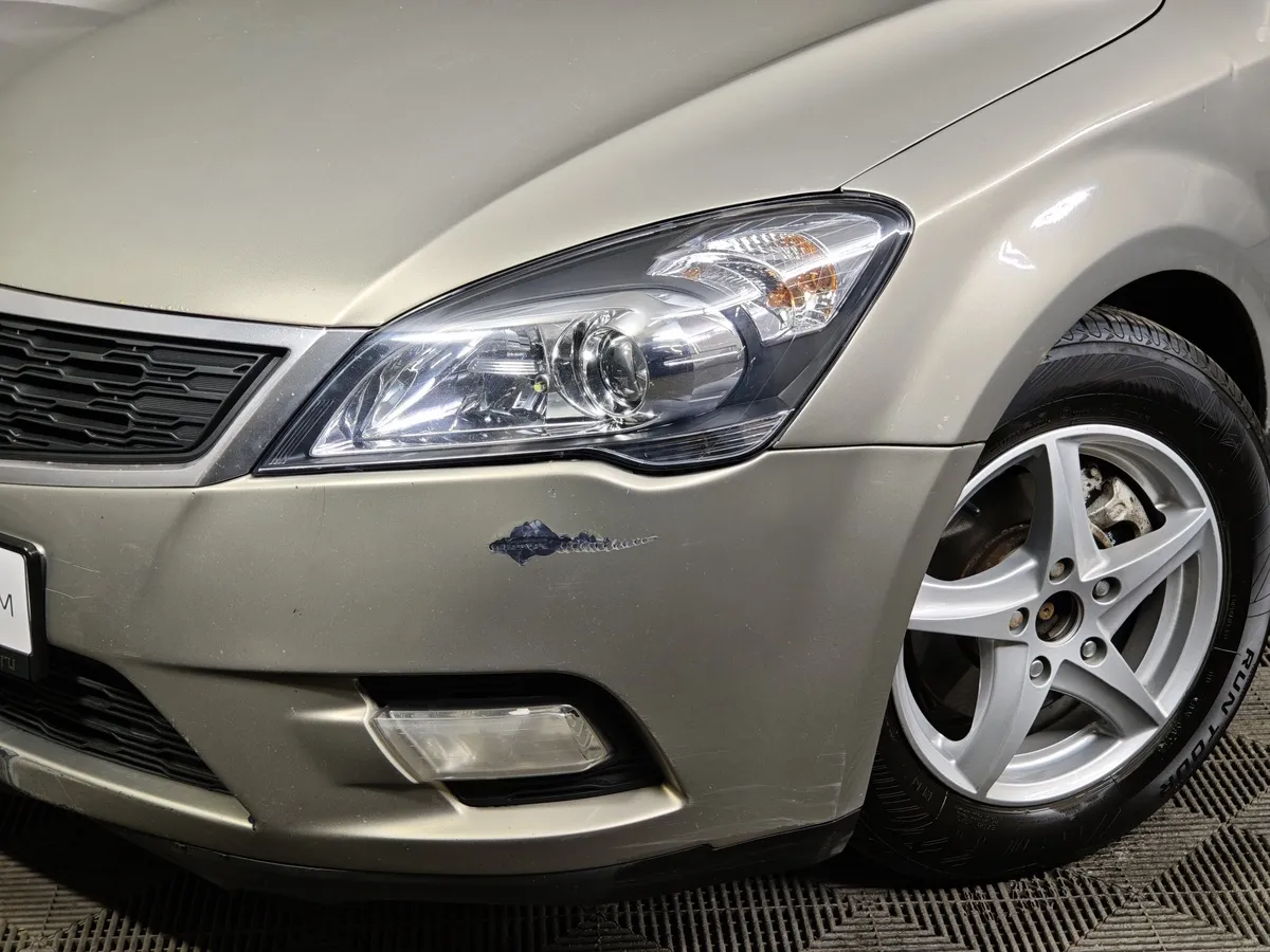 Kia Ceed 1.6 AT (122 л.с.) Серебристый в АВИЛОН. Слайд №10
