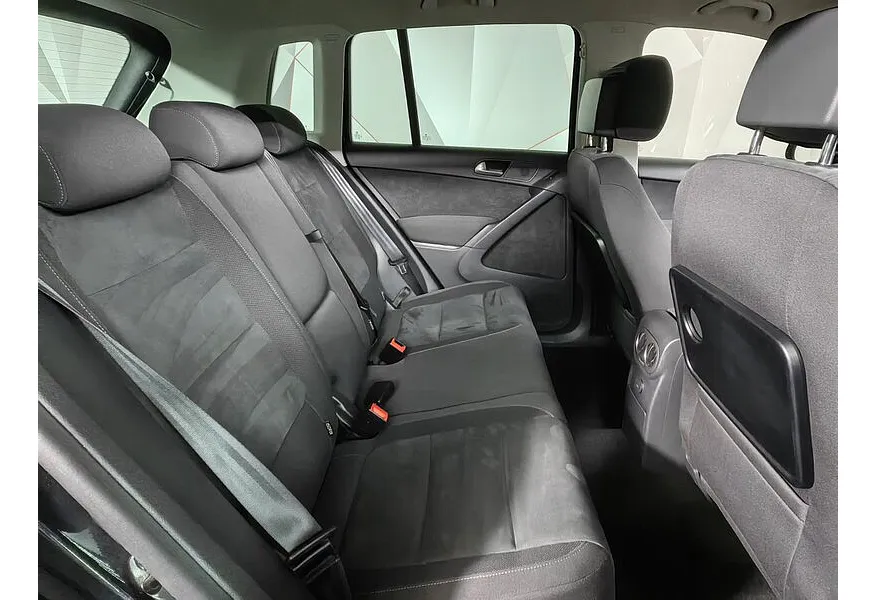 АВИЛОН - Volkswagen Tiguan 2.0 TSI 4Motion AT (180 л.с.) Sport&Style Черный - slide 8
