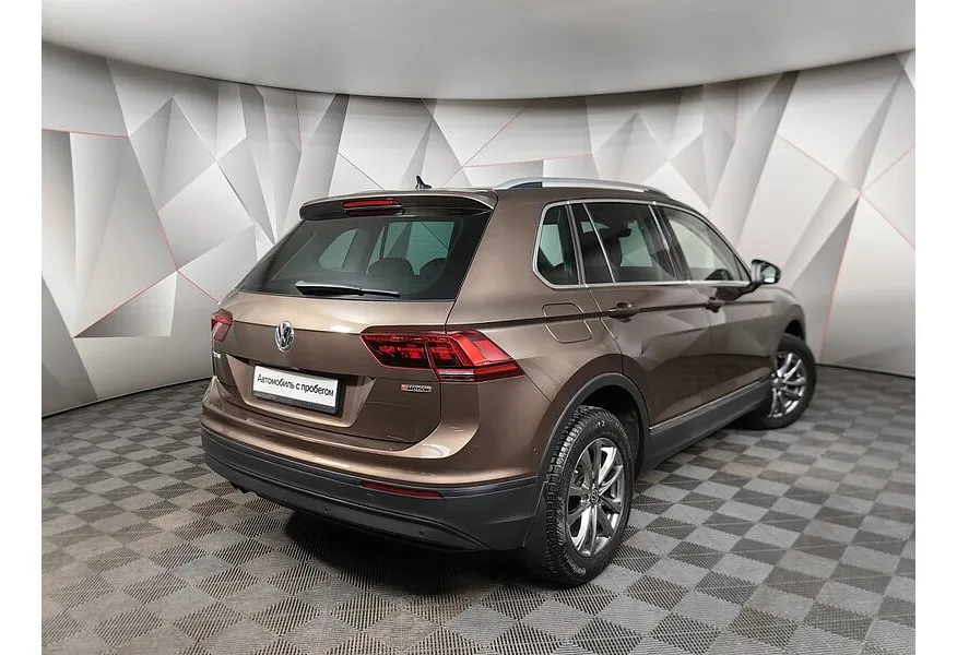 Volkswagen Tiguan 1.4 TSI 4Motion DSG (150 л.с.) Connect Коричневый в АВИЛОН. Слайд №2