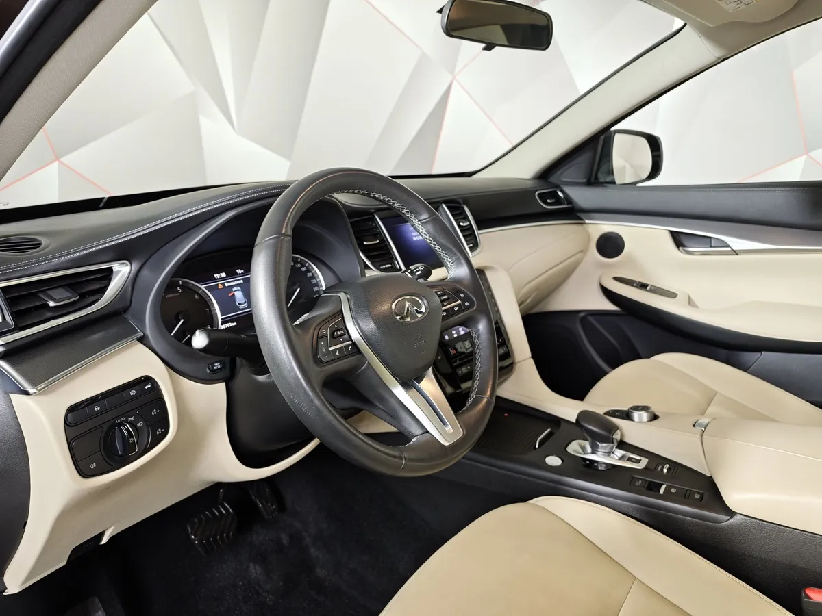 Infiniti QX50 2.0 VC-T CVT AWD (249 л.с.) Коричневый в АВИЛОН. Слайд №18