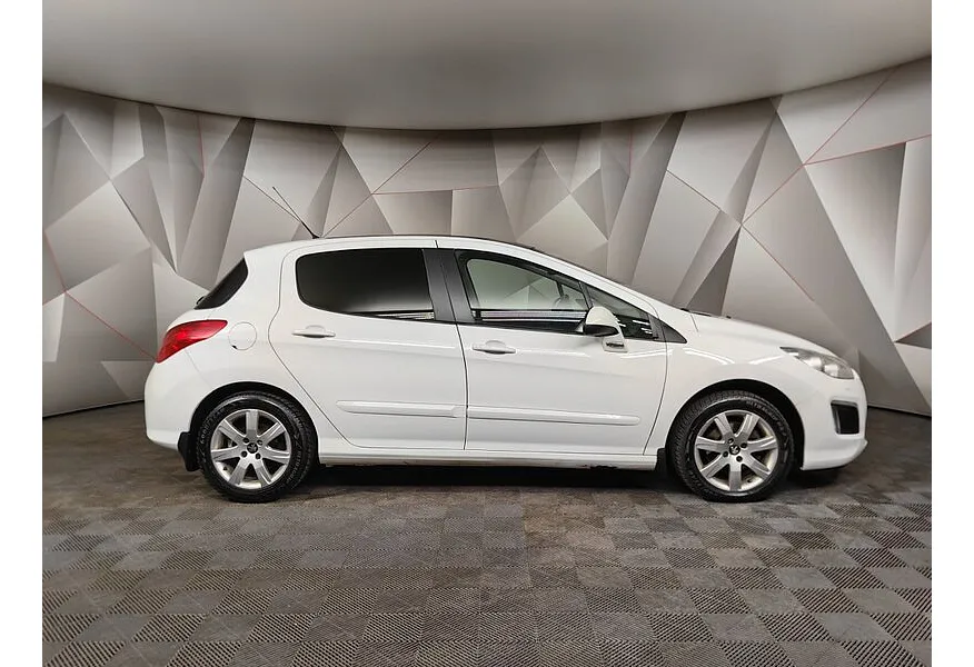 Peugeot 308 1.6 VTi AT (120 л.с.) Белый в АВИЛОН. Слайд №6