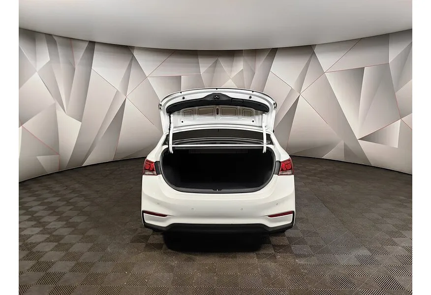 АВИЛОН - Hyundai Solaris 1.6 MT (123 л.с.) Comfort + Advanced + Winter Белый - slide 11