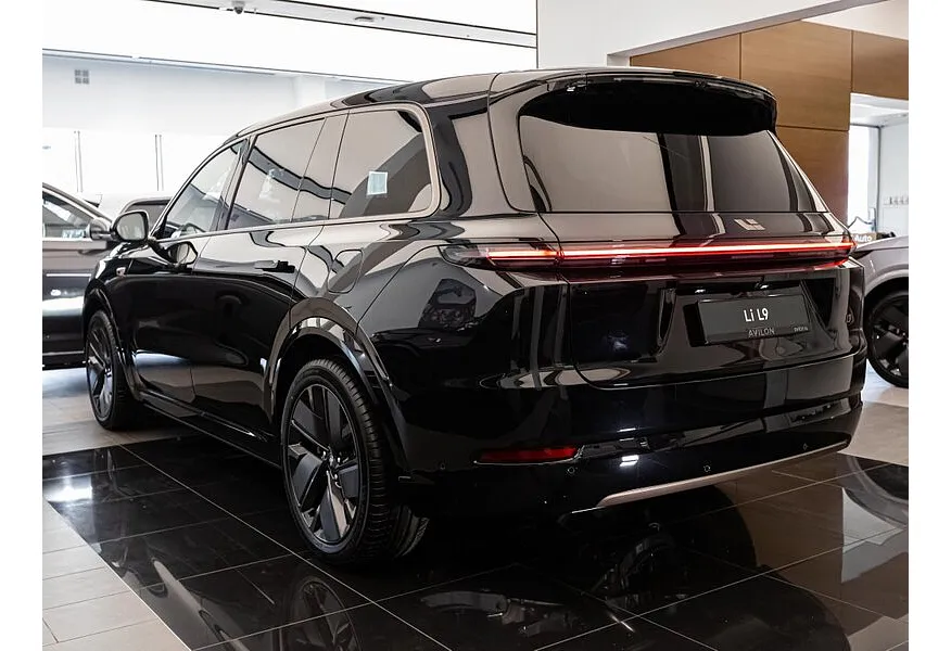 Li Auto L9 1.5 AT 4WD (449 л.с.) Ultra Черный в АВИЛОН. Слайд №5