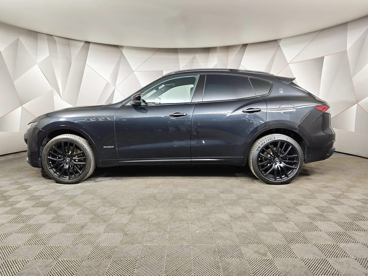 Maserati Levante Diesel 3.0 V6 AT (275 л.с.) Gransport Черный в АВИЛОН. Слайд №5