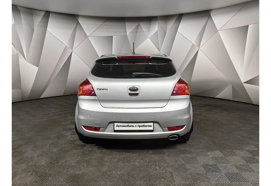 Kia Ceed 1.6 AT (122 л.с.) Серебристый в АВИЛОН. Слайд №8
