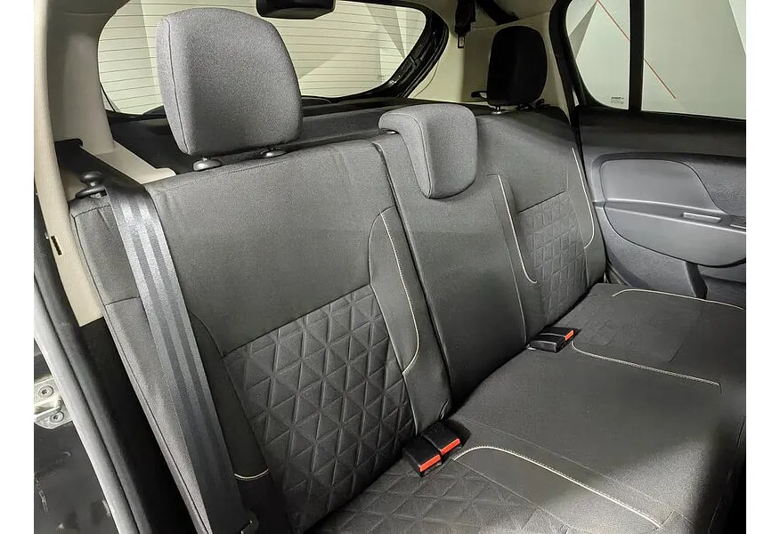 АВИЛОН - Renault Sandero 1.6 CVT (113 л.с.) Stepway Life City Черный - slide 12