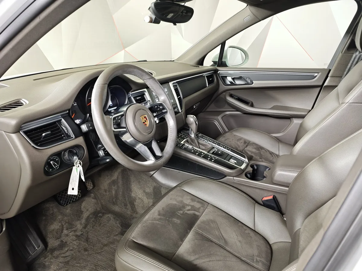 Porsche Macan 2.0 PDK AWD (252 л.с.) Белый в АВИЛОН. Слайд №19