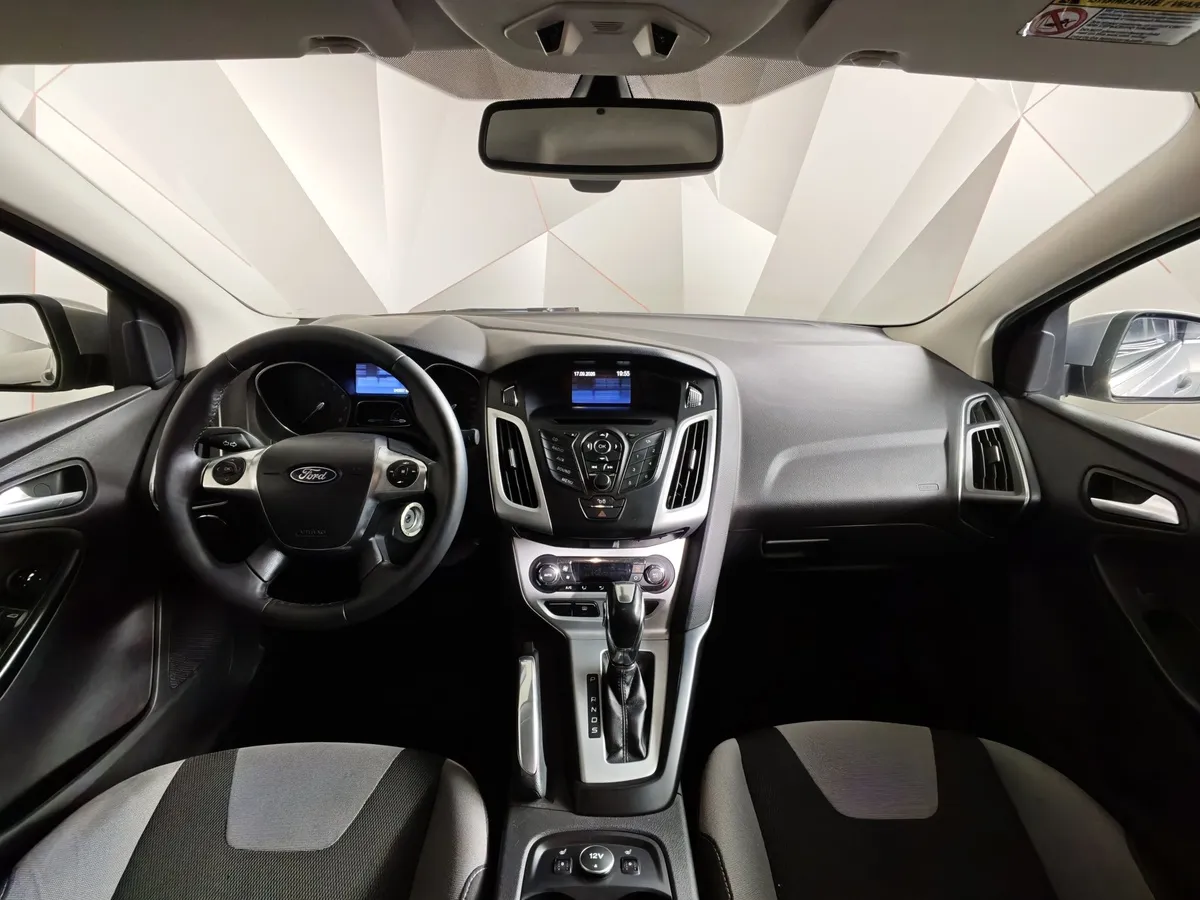 Ford Focus 1.6 Ti-VCT PowerShift (125 л.с.) Trend Голубой в АВИЛОН. Слайд №11