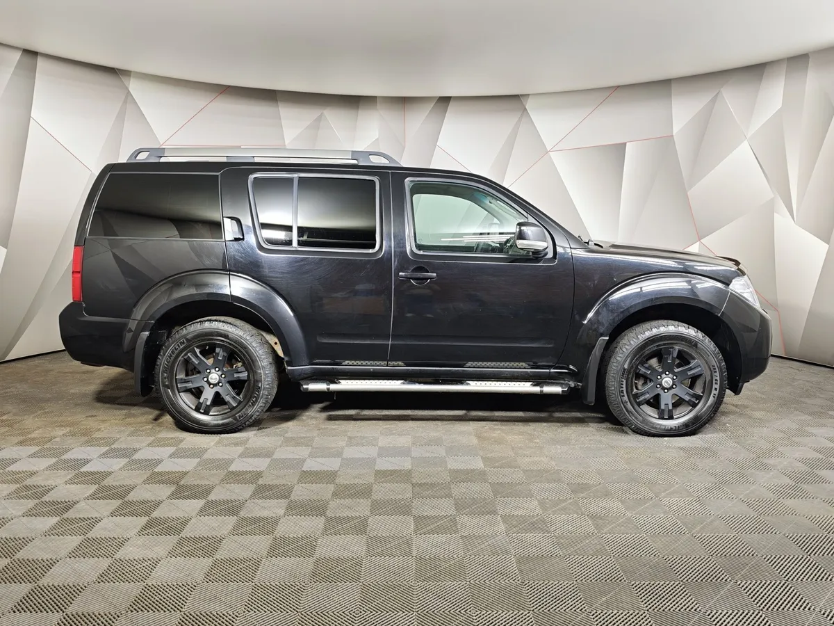 Nissan Pathfinder 2.5 dCi Turbo AT AWD (190 л.с.) Черный в АВИЛОН. Слайд №6