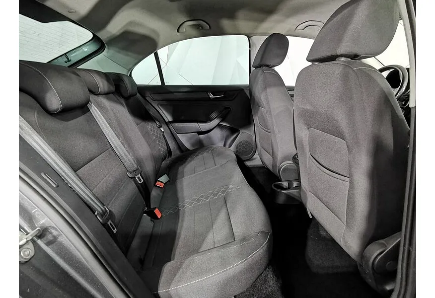 Skoda Rapid 1.4 TSI DSG (125 л.с.) Active Серый в АВИЛОН. Слайд №17