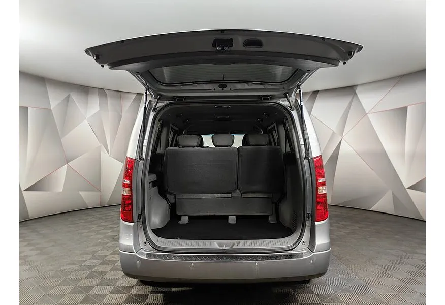 Hyundai H-1 2.5 CRDi AT (170 л.с.) Dynamic Серый в АВИЛОН. Слайд №12