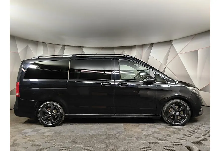 Mercedes-Benz V-Класс V 200 d AT L2 4x4 (136 л.с.) Черный в АВИЛОН. Слайд №6