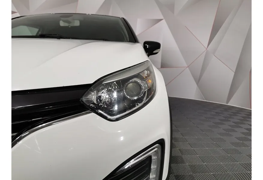 Renault Kaptur 2.0 AT AWD (143 л.с.) Белый в АВИЛОН. Слайд №10