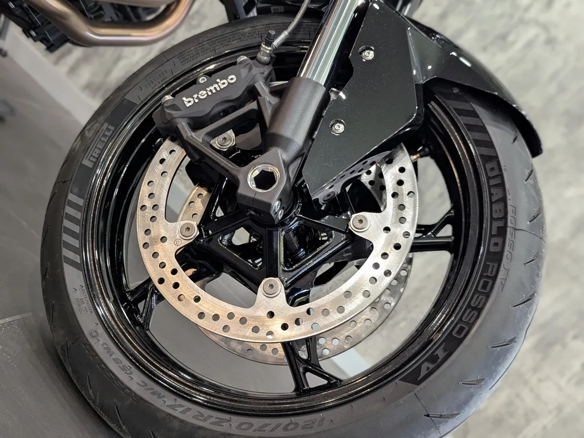 BMW Motorrad F 900 R F 900 R 895 см³ 895 Черный в АВИЛОН. Слайд №4