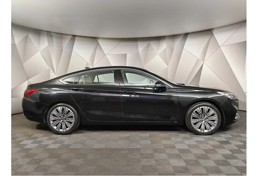 АВИЛОН - Hongqi H5 1.8 AT (197 л.с.) Deluxe Черный - slide 3