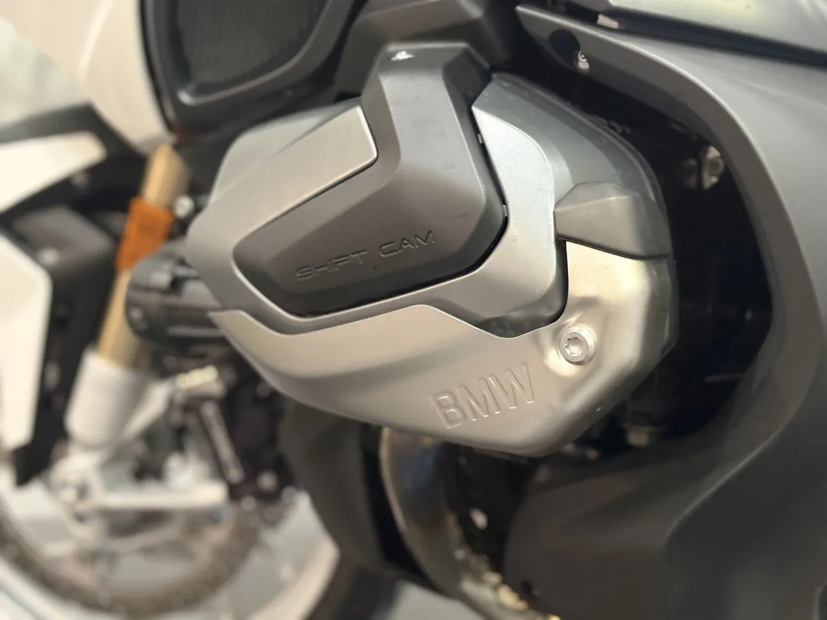 BMW Motorrad R 1250 RT R 1250 RT 1254 см³ (136) 1254 Белый в АВИЛОН. Слайд №9