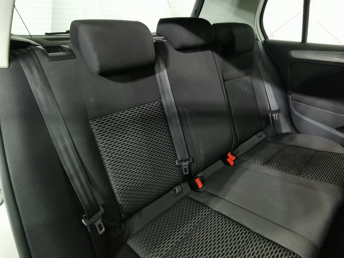 Volkswagen Golf 1.4 TSI DSG (122 л.с.) Trendline Белый в АВИЛОН. Слайд №15