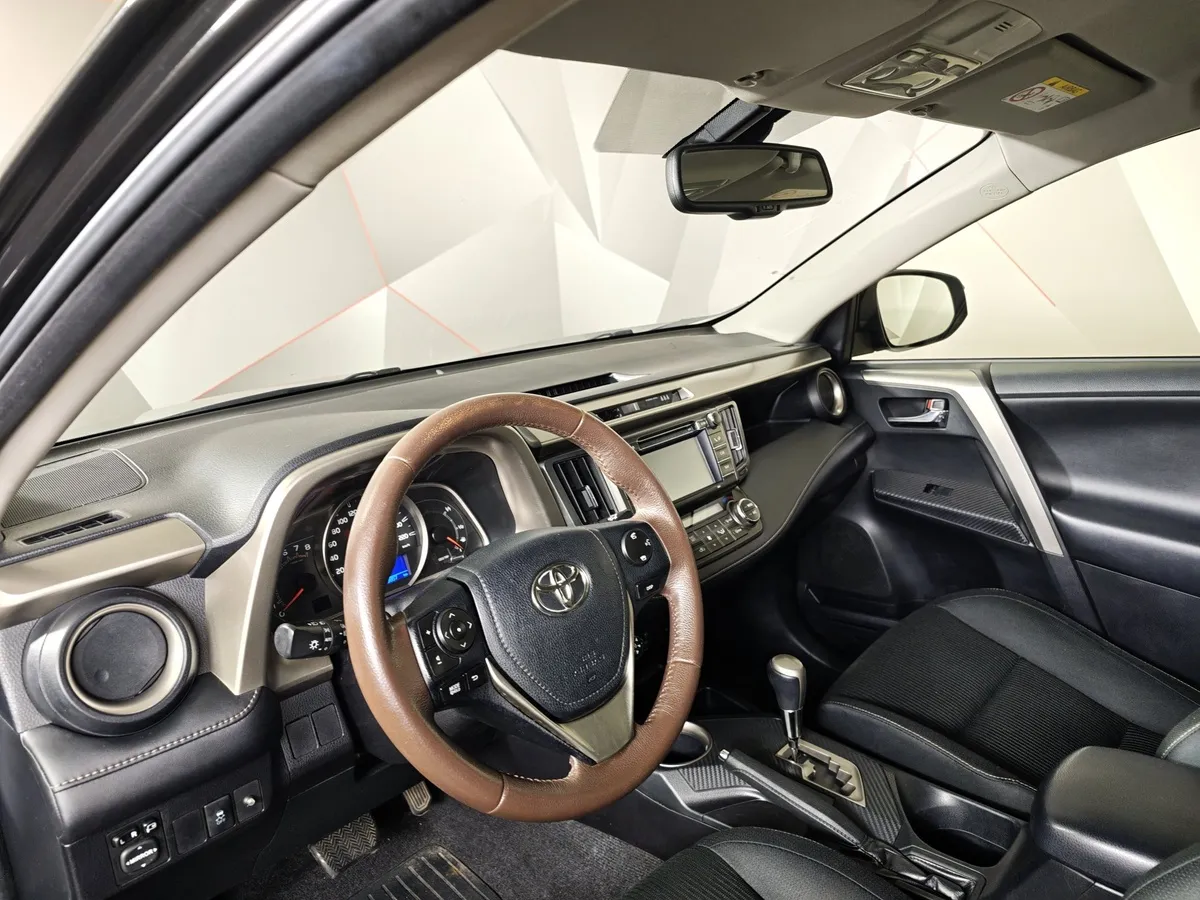 Toyota RAV4 2.0 CVT (146 л.с.) Коричневый в АВИЛОН. Слайд №17