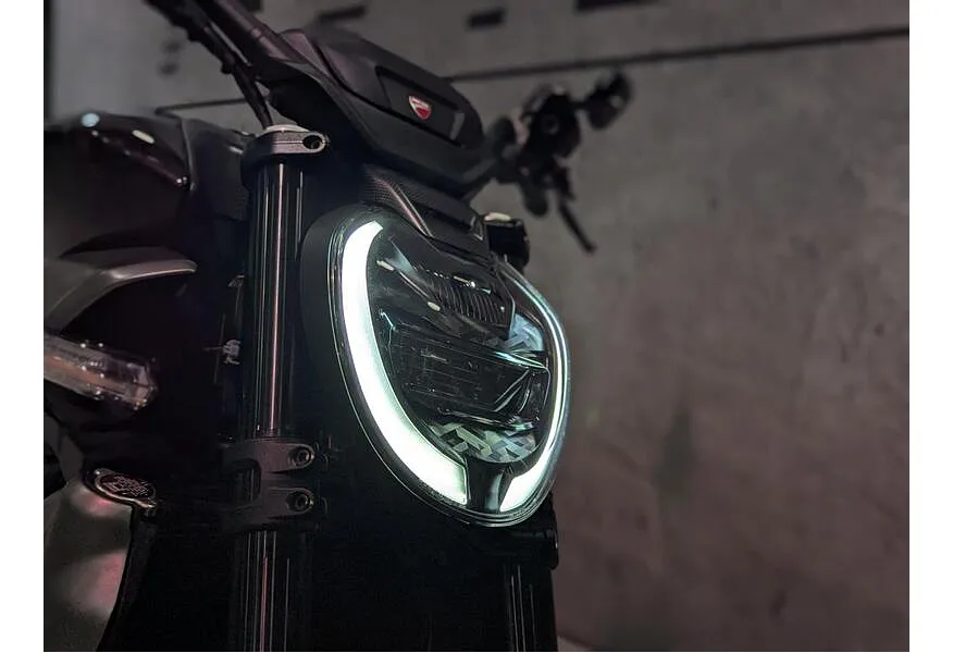 Ducati XDiavel V4 V4 1158 см³ (168 л.с.) (168) 1158 Черный в АВИЛОН. Слайд №13