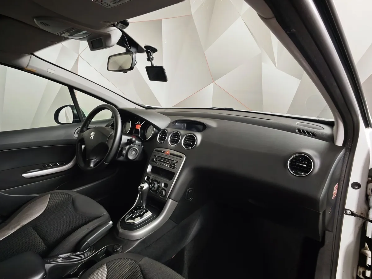 Peugeot 308 1.6 VTi AT (120 л.с.) Белый в АВИЛОН. Слайд №13