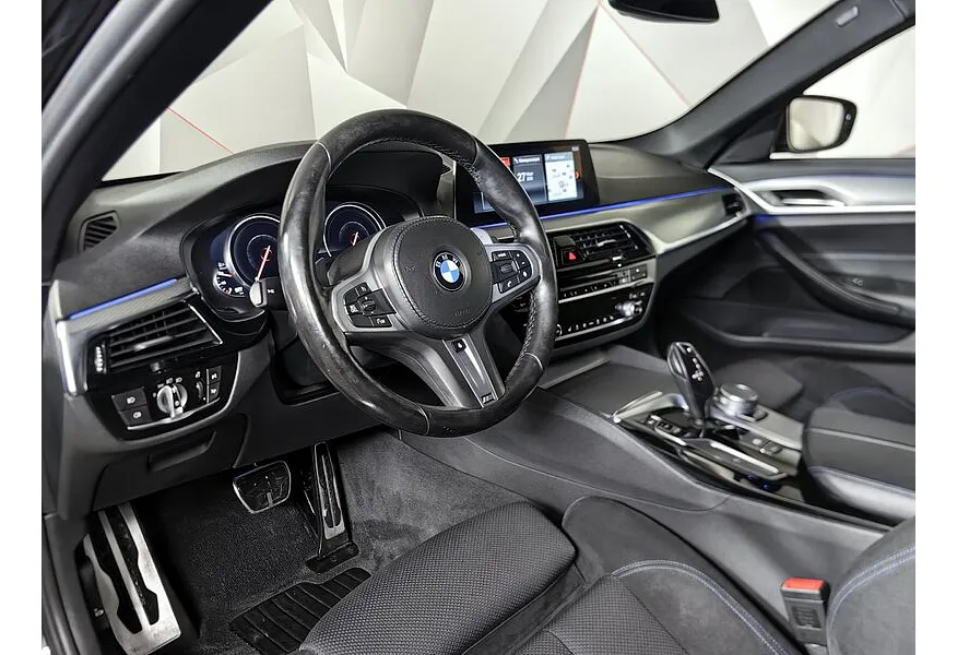 BMW 5 серия 520d xDrive Steptronic (190 л.с.) Черный в АВИЛОН. Слайд №12