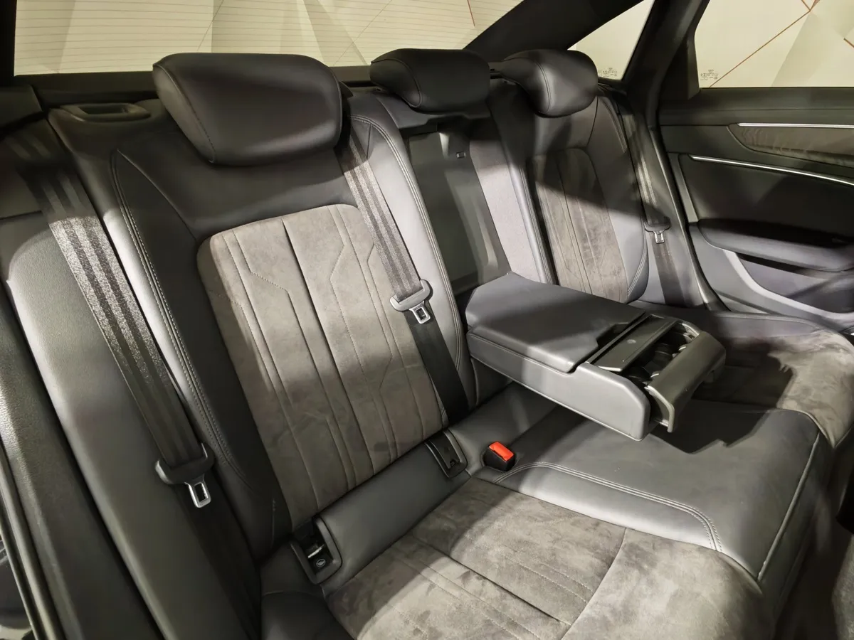 Audi A6 45 TFSI quattro S tronic (245 л.с.) Черный в АВИЛОН. Слайд №15
