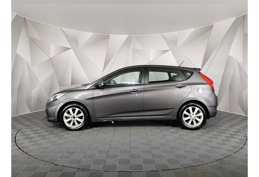 Hyundai Solaris 1.6 AT (123 л.с.) Family Серый в АВИЛОН. Слайд №5