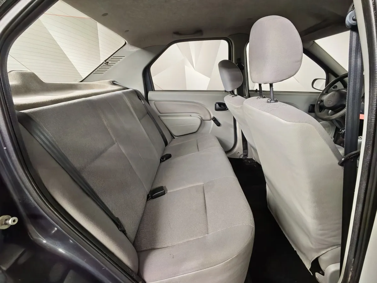 Renault Logan 1.6 MT (87 л.с.) Серый в АВИЛОН. Слайд №15