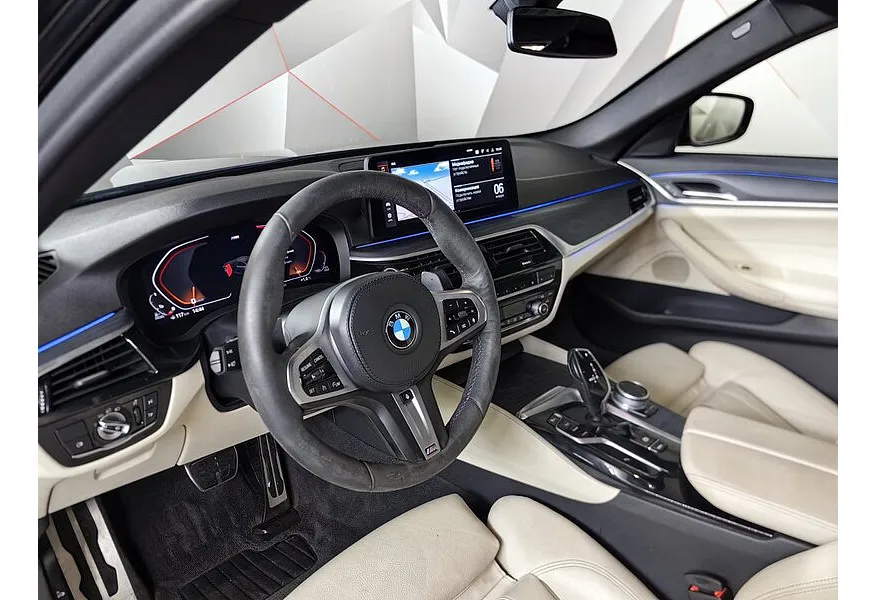 BMW 5 серия 520d xDrive Steptronic (190 л.с.) Base (Локальная сборка) Черный в АВИЛОН. Слайд №12