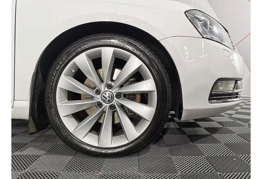 АВИЛОН - Volkswagen Passat 1.8 TSI DSG (152 л.с.) Comfortline Белый - slide 0