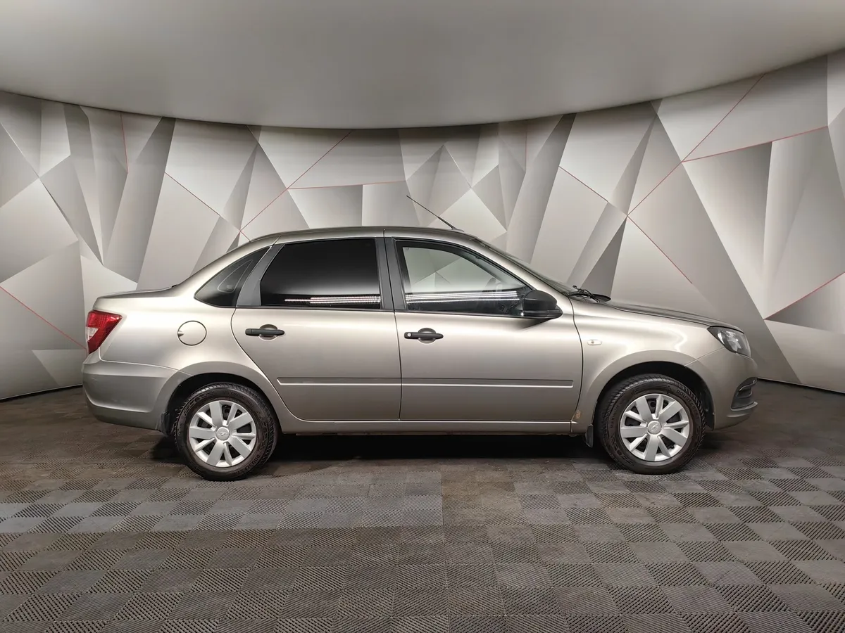 ВАЗ (Lada) Granta 1.6 MT 16кл (98 л.с.) Серый в АВИЛОН. Слайд №6