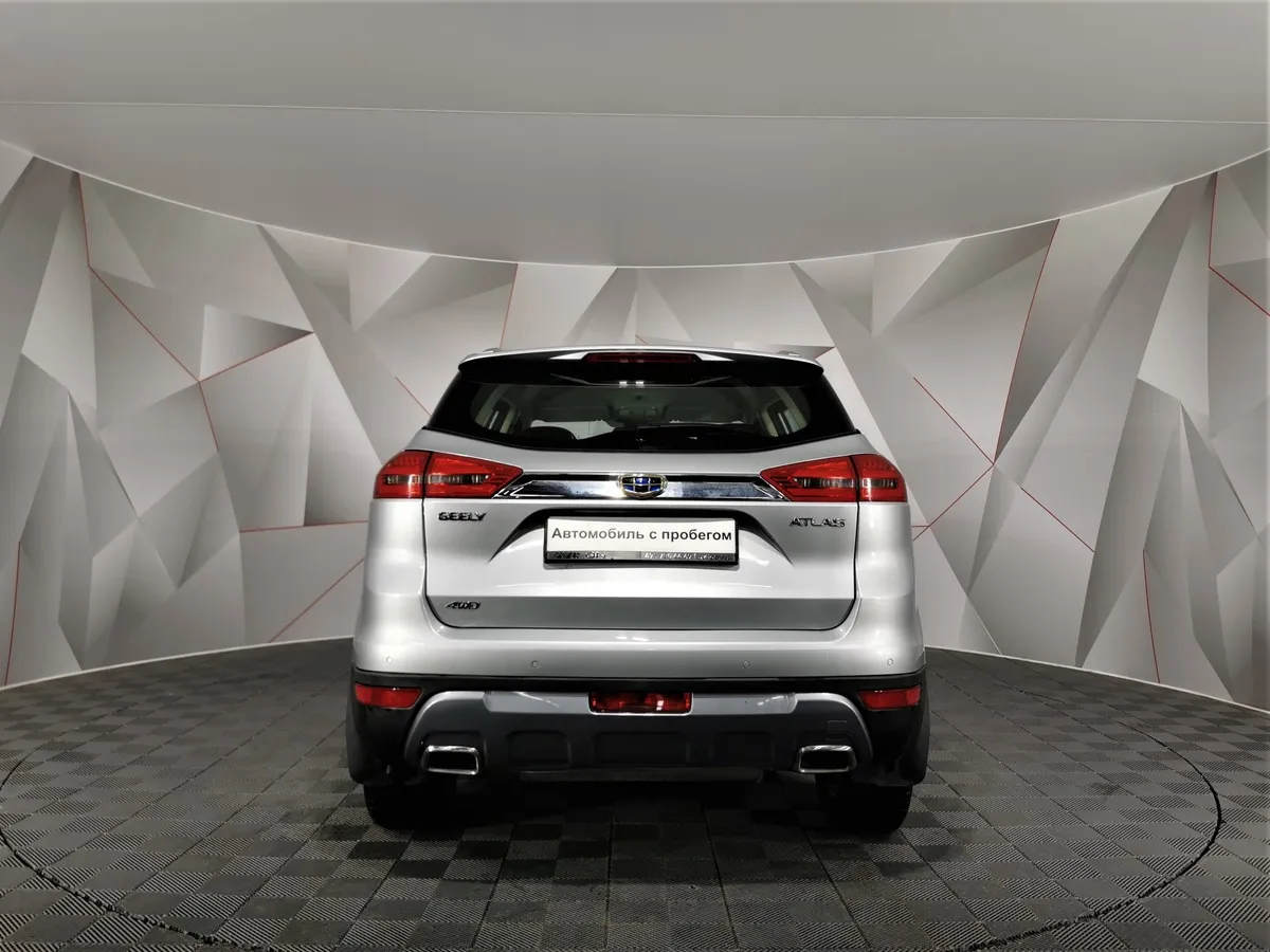 Geely Atlas 2.4 AT AWD (148 л.с.) Серый в АВИЛОН. Слайд №8