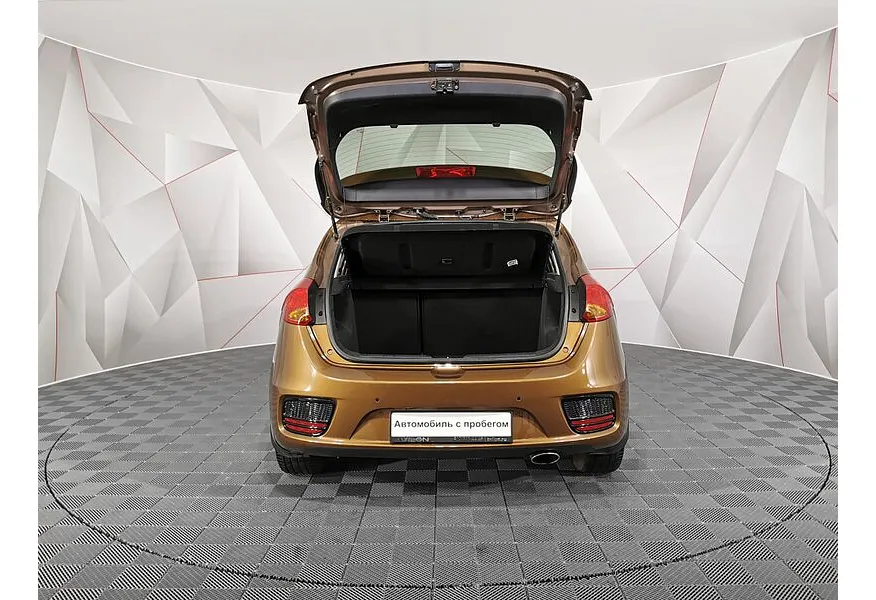 LIVE. Слайд №19