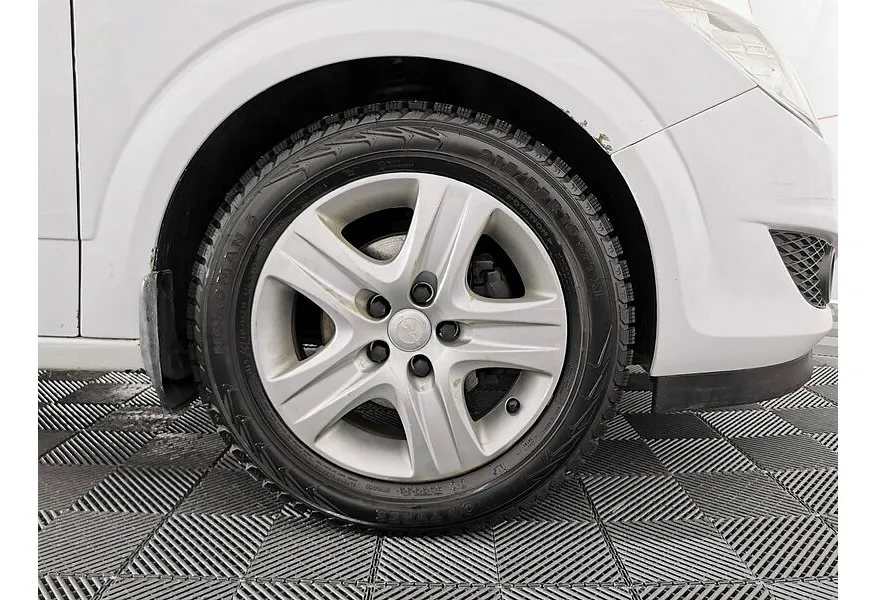 Opel Astra 1.4 ecoFLEX MT (90 л.с.) Белый в АВИЛОН. Слайд №9